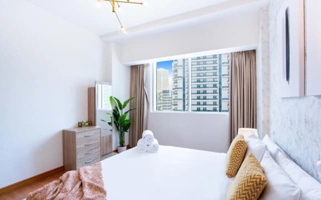 The Waves Exude Luxury 1 BR Waterfront - photo 3