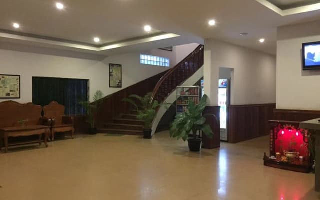 New Riverside Guesthouse - photo 2