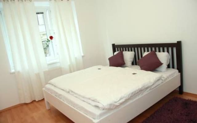 Livingston Apartment Premium - photo 3