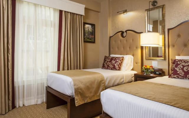 King George Hotel - photo 5