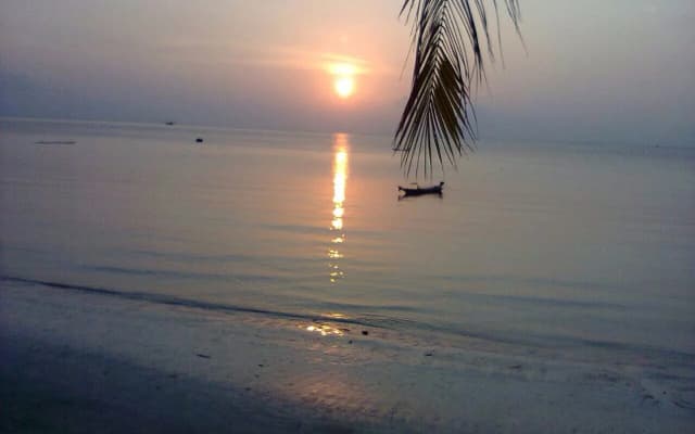 Silver Beach Bungalow - photo 3