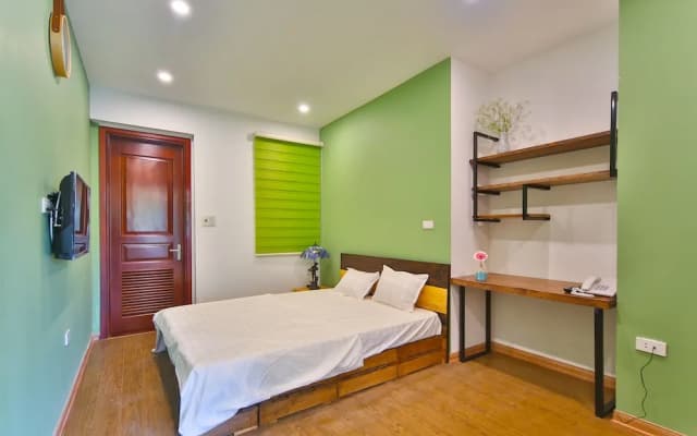 Lakeside House - Hanoi - photo 4