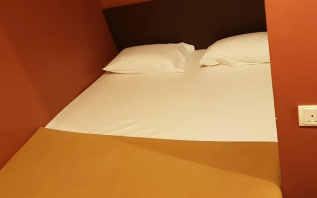 CMN Hotel - photo 5