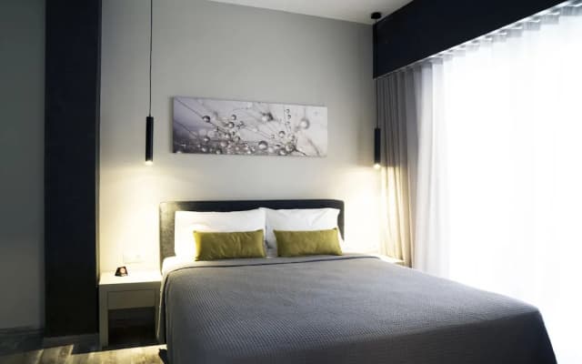 athens jacuzzi suite - photo 5