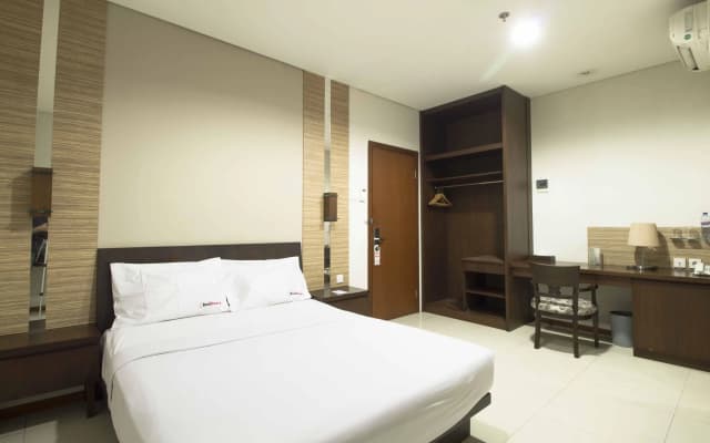 RedDoorz @ Thamrin Residence - photo 4