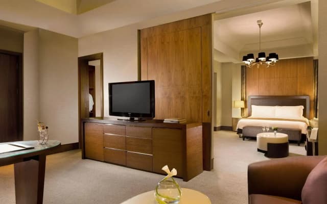 The Ritz-Carlton Jakarta, Pacific Place - photo 5