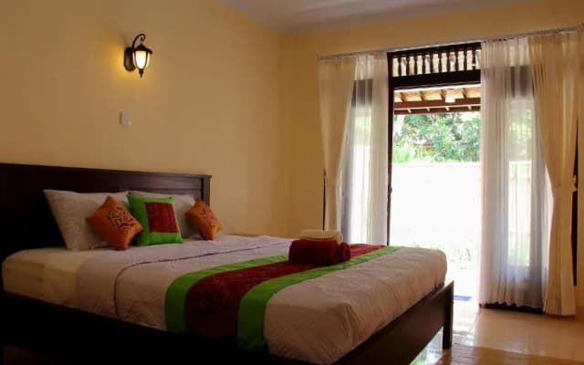 Nugraha Guest House 2 - photo 5