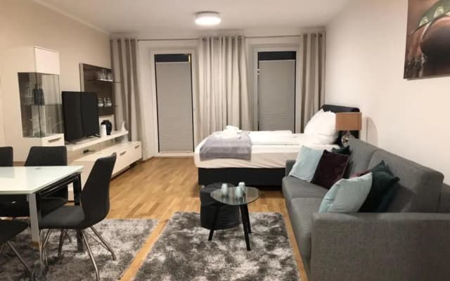English Theater Apartment at Rathaus - photo 2