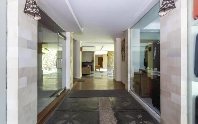 Svarna Hotel Sanur - photo 4