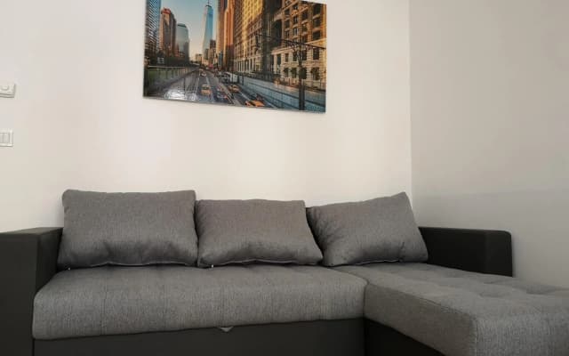 Apartment, modern und neu renoviert - photo 2