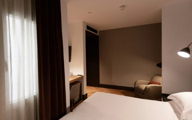 Alexandra Barcelona Hotel, Curio Collection by Hilton - photo 5