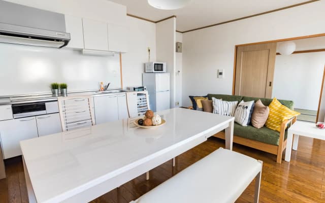 Universal Bay Condominium - photo 5