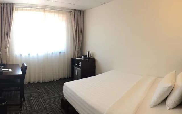 Sakura Hotel 3 - photo 3