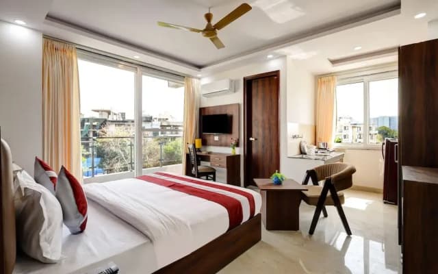 Hotel The Venice- Near Indraprastha Apollo Hospital - photo 5
