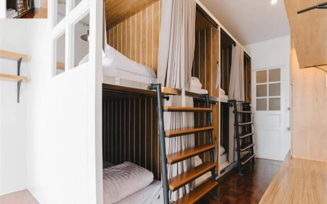 Bed Addict Hostel - photo 2