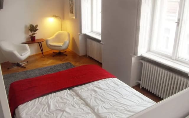 1 Bedroom Apartment Sleeps 2 -balcony -lift Access - photo 2