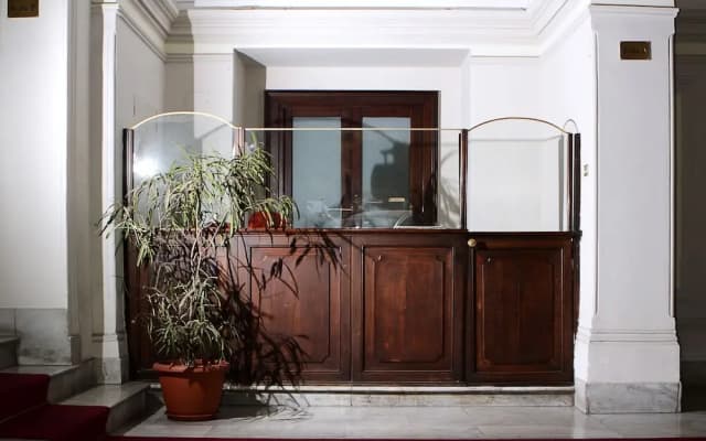 New Moon Guesthouse - photo 2
