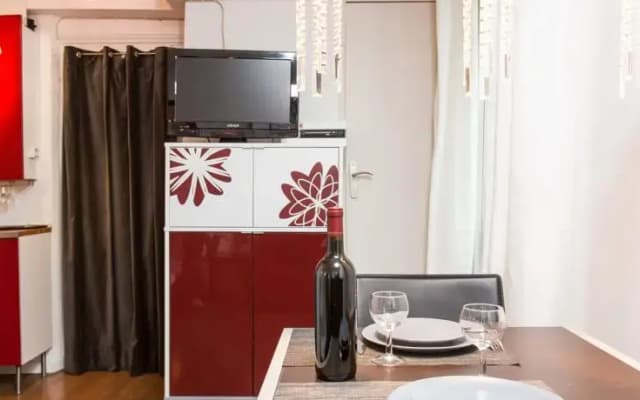 Charming Montmartre Studio - photo 2