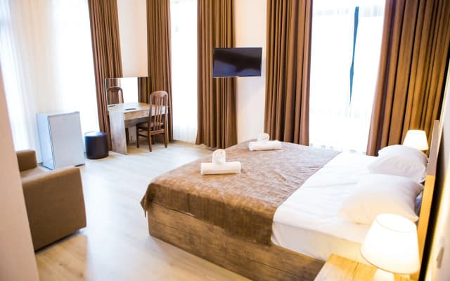 Hotel Holiday Villa - photo 5