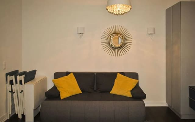 Sunset Central Apartment All Within Walking Distance - photo 4