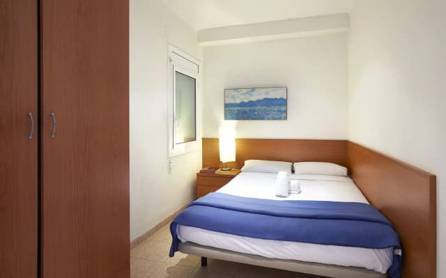 AinB Diagonal Francesc Macia Apartments - photo 2