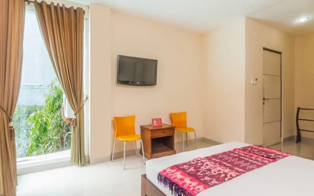 ZEN Premium Sanur Danau Tamblingan 2 - photo 4