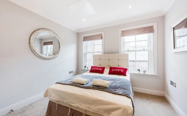 No 15 Luxury New Duplex Apartment - photo 2
