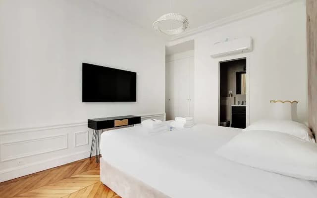 Superb Apartment - 3bd/8p - Arc de Triomphe - photo 5