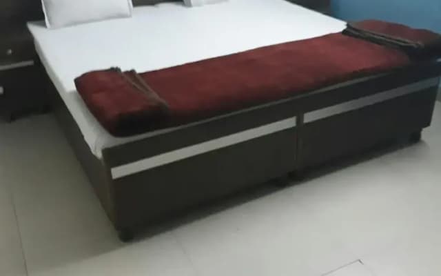 Hotel S P - photo 5