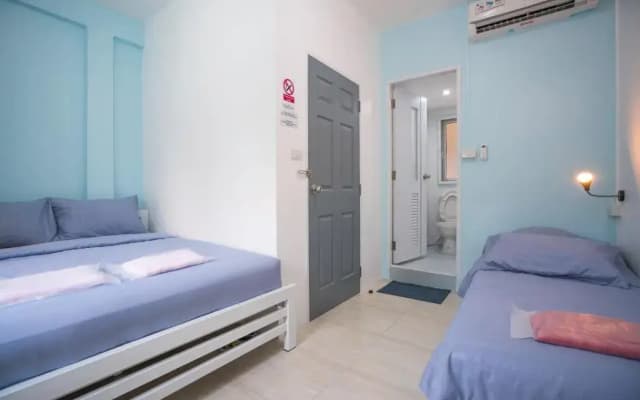 D-hub Hostel - photo 5