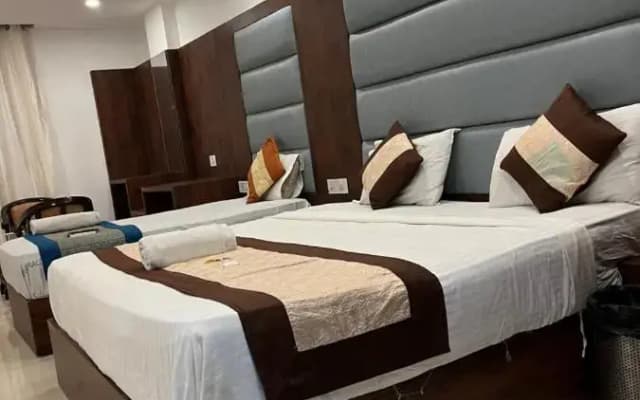 Hotel Tej Palace - photo 2