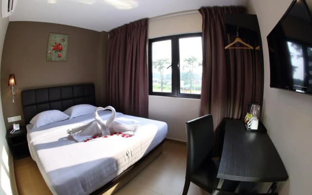 GL Hotel - photo 3