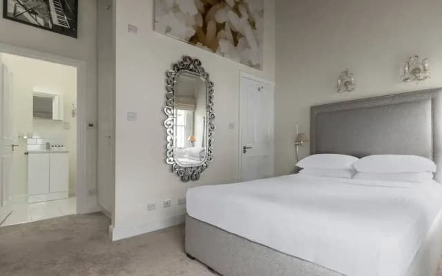 Codrington Mews III by Onefinestay - photo 3