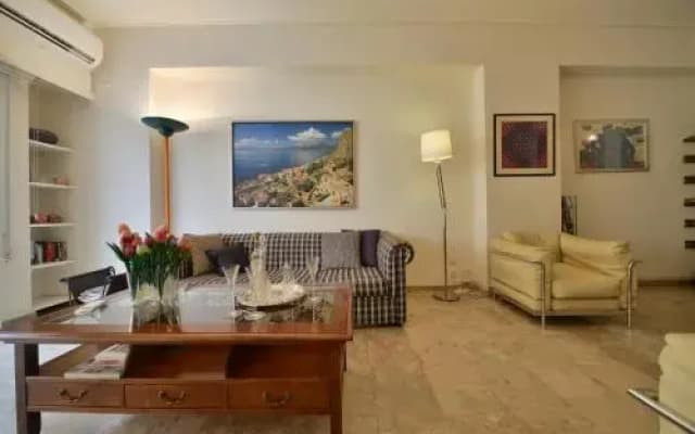 Architect Designer's Apartment in Kolonaki - photo 4