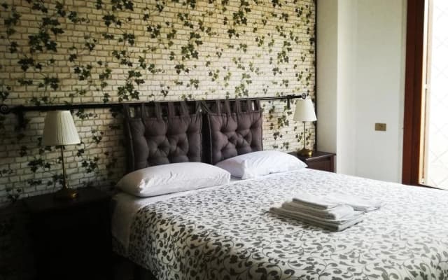 Books Beds & Breakfast - photo 2