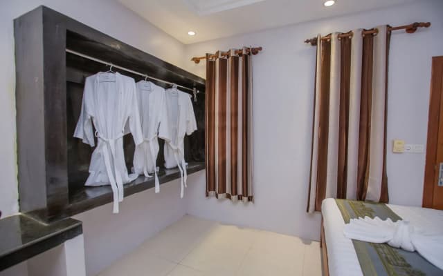 Saline Residence - photo 5