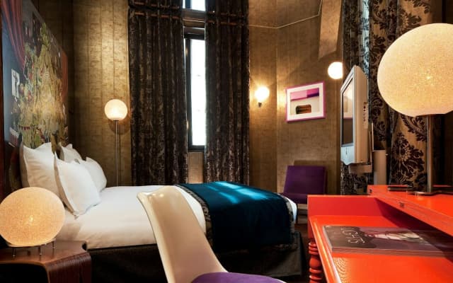 Hôtel du Petit Moulin, Haute Couture hotel by Lacroix - photo 2