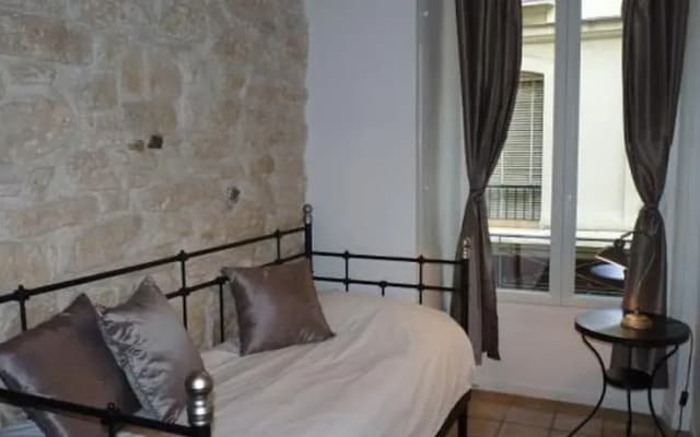 Apart of Paris - Le Marais - Rue de Picardie - photo 2