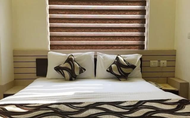 OYO Rooms Rajinder Nagar - photo 2