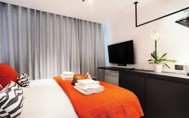 Chic Apartment - 2BR/6P - Pantheon - photo 4