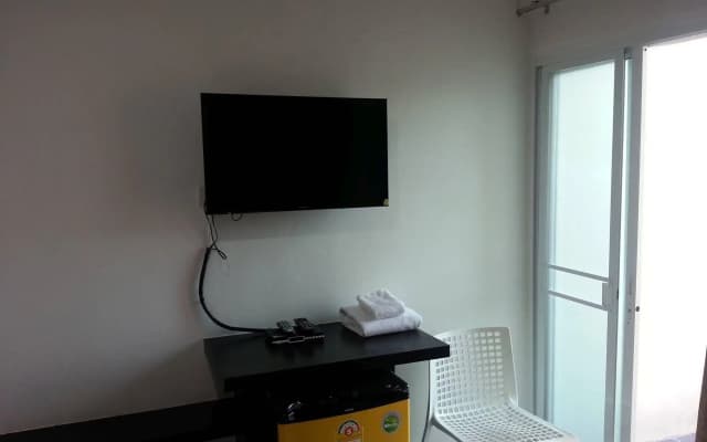 Puding Lodge Guest House - photo 3