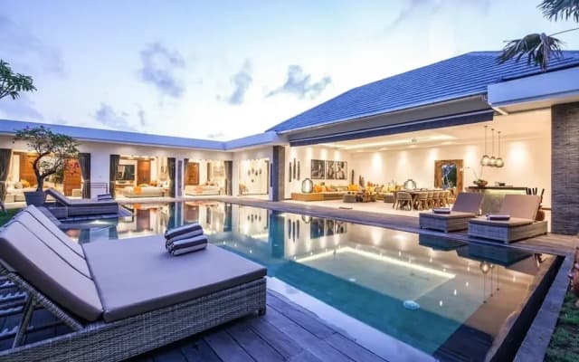 Splendid 6BR Villa, Just 400m to Finns Beach - photo 3