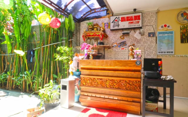 Rena Segara House Kuta - photo 2