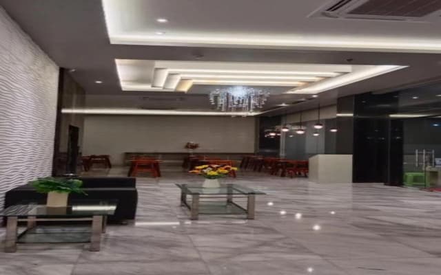 Grand Thamrin Hotel - photo 2