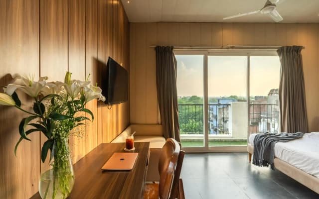 LetsBunk Poshtel & Suites - photo 3