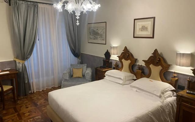 Pensione Accademia - Villa Maravege - photo 3