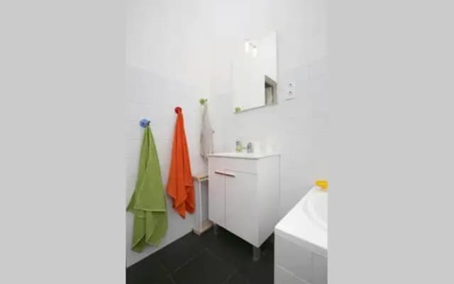 Sophie's flat - photo 5