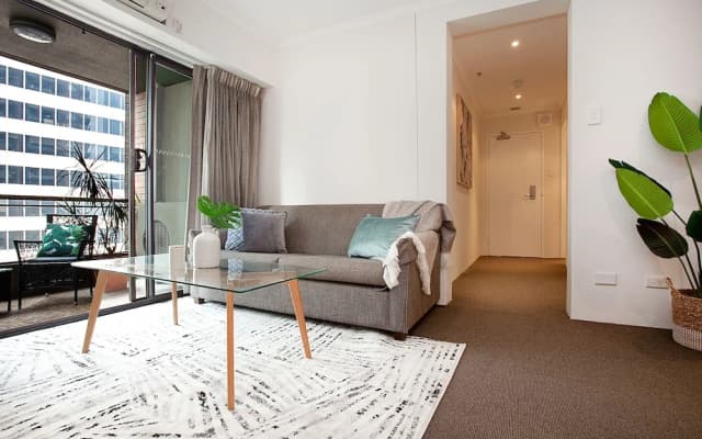York St Apartment - photo 3