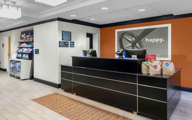 Hampton Inn Miami Dadeland - photo 2