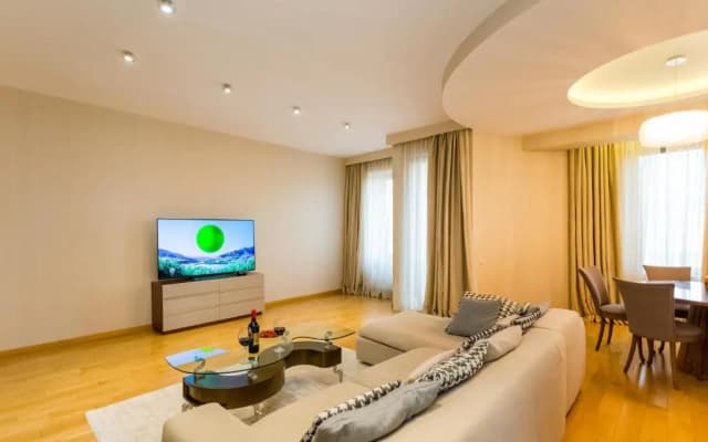 Central Cosy 5BD-5BATH Apartment - photo 5